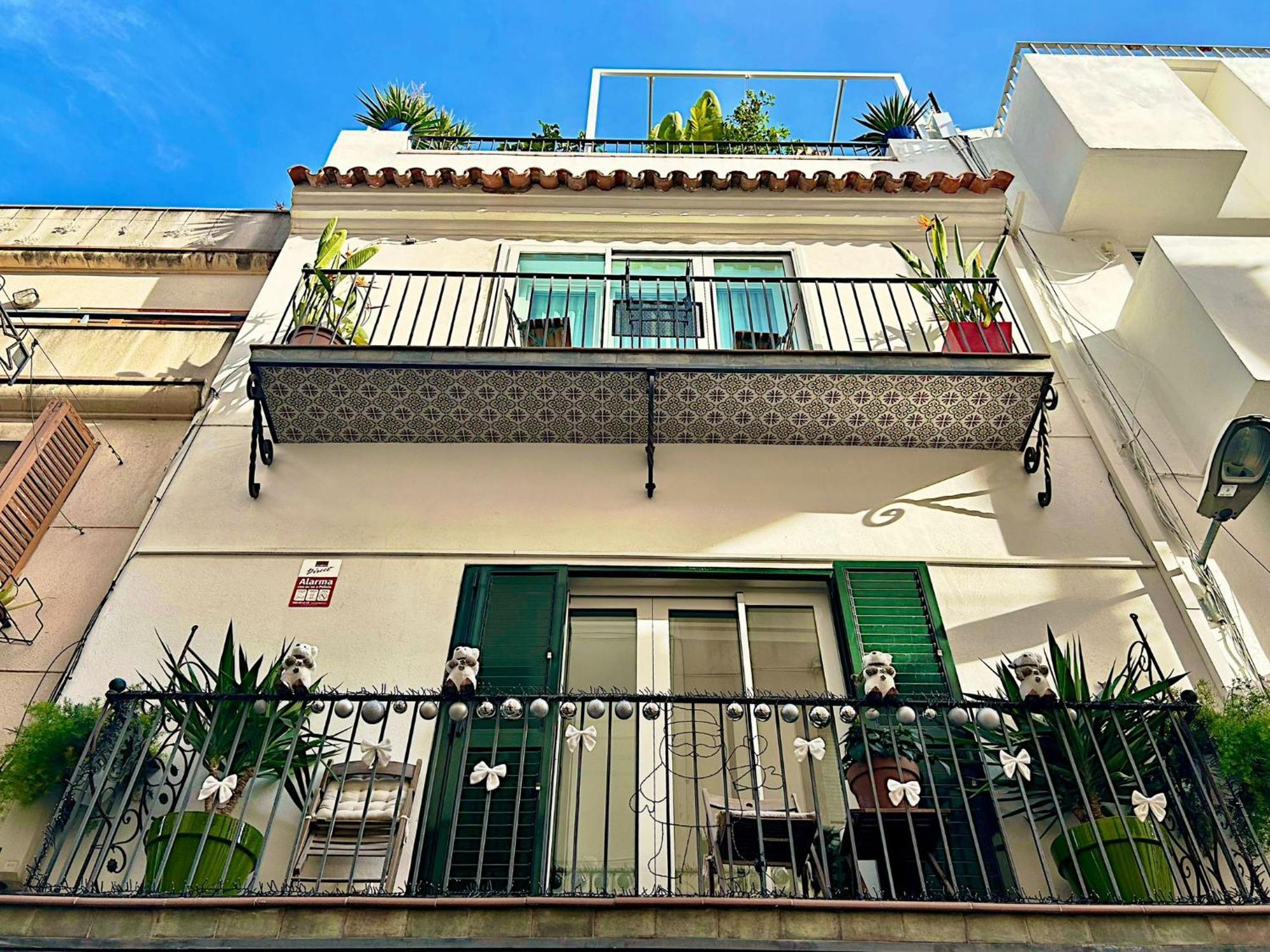 Abbott Apartment - 1 Min From The Beach - 100M2 - Sleeps 8 시체스 외부 사진