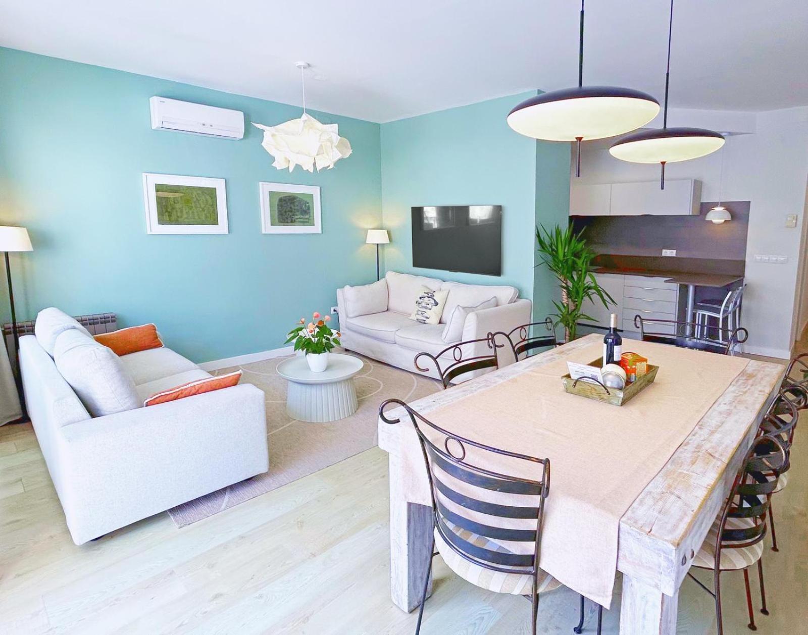 Abbott Apartment - 1 Min From The Beach - 100M2 - Sleeps 8 시체스 외부 사진