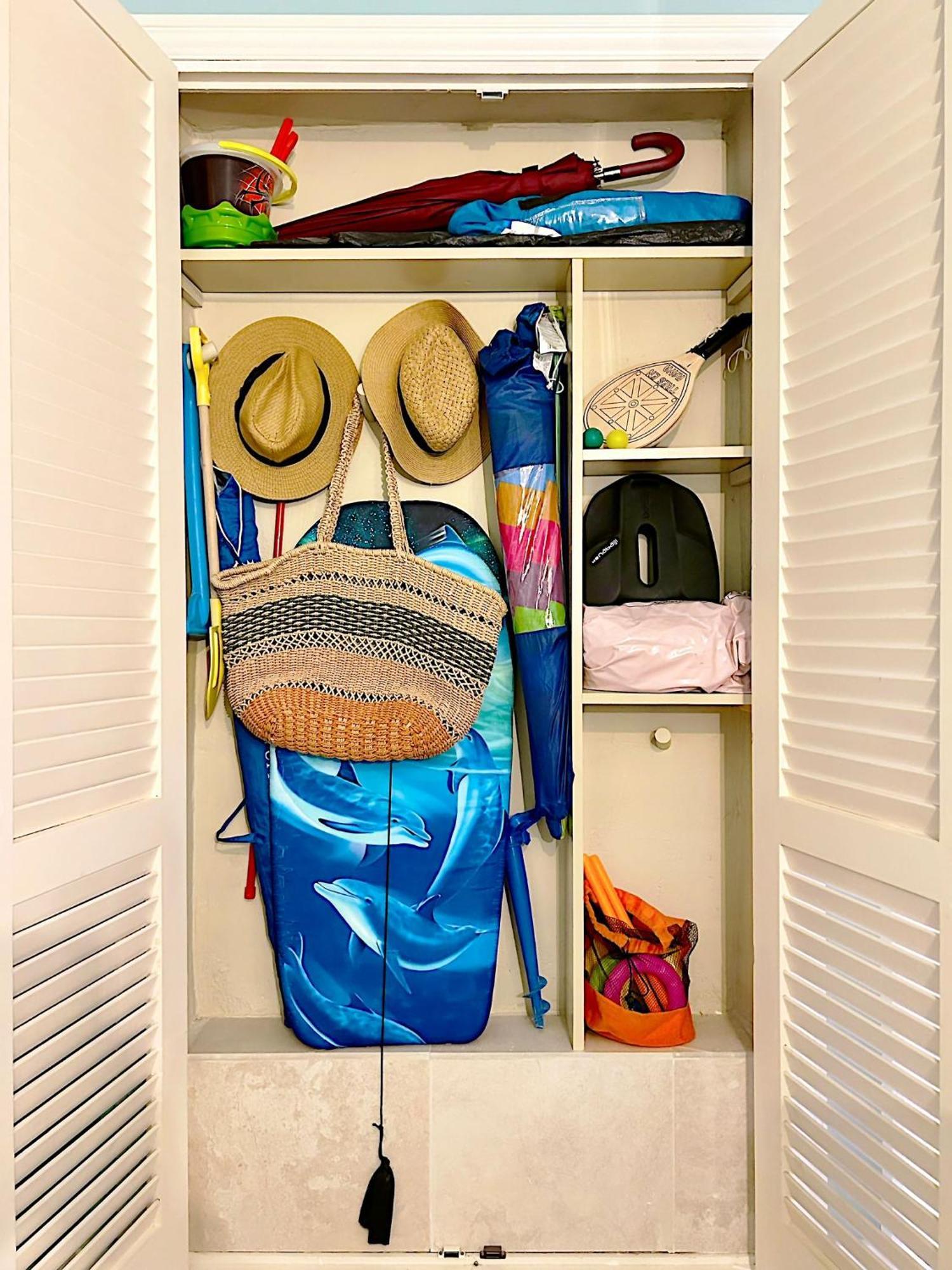 Abbott Apartment - 1 Min From The Beach - 100M2 - Sleeps 8 시체스 외부 사진